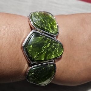 Elegant Green Bracelet